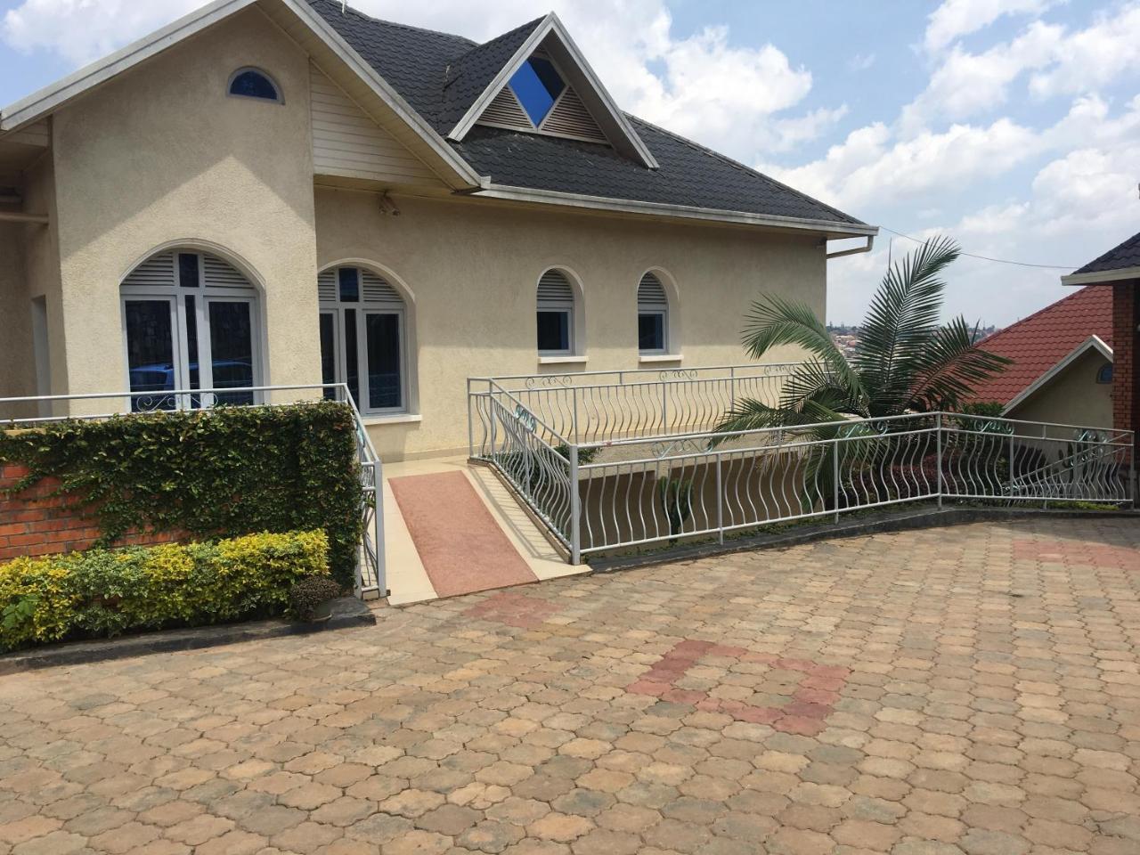 كيغالي Corina K Guest House المظهر الخارجي الصورة